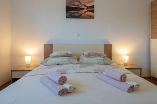 Prunus-luxurious Holiday Home With A Private Pool