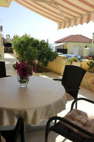 Apartments Davor - 20m From Sea
