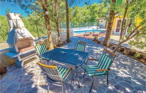 Four-bedroom Holiday Home In Jadranovo