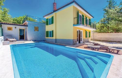 Four-bedroom Holiday Home In Jadranovo