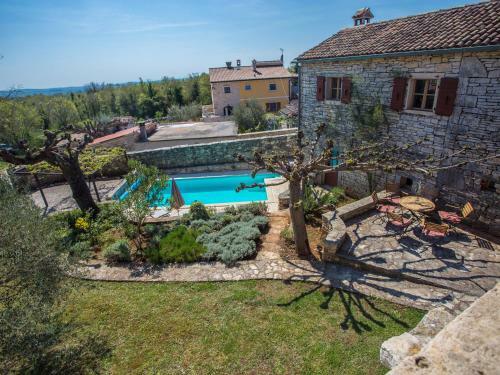 Luxurious Holiday Home In Heraki Croatia With Private Pool