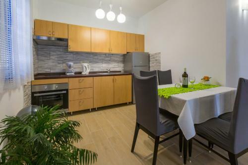 Apartamentos Brnic 3