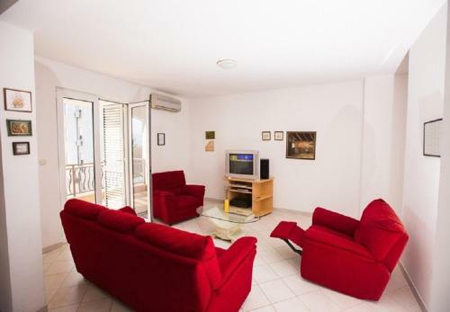 Apartments Sea View-250m From Sea