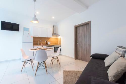 Apartments M And S
