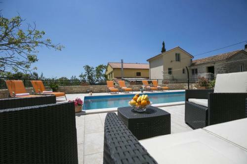 House Vilana