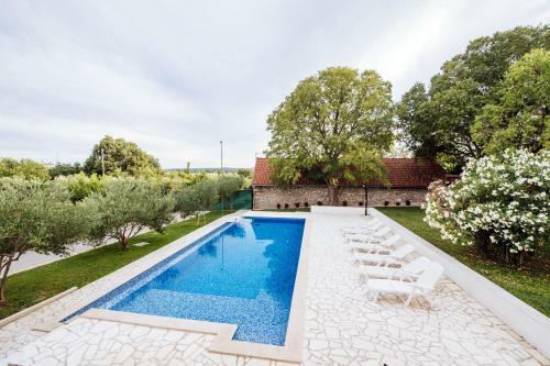Villa Holiday Home Kakma