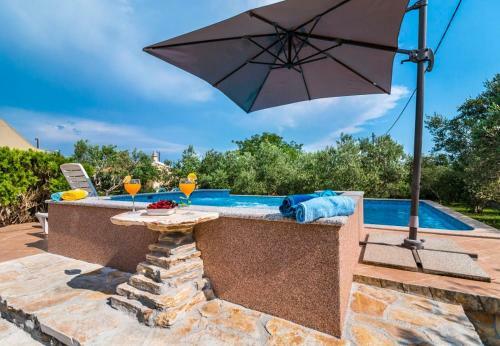 Villa Mare - Open Pool