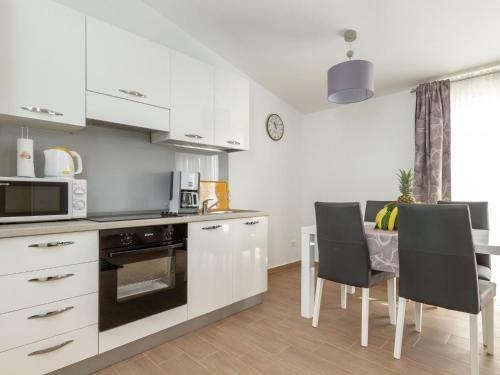 Beautiful Panoramic Views Top Floor Apartment, In Between Split And Trogir