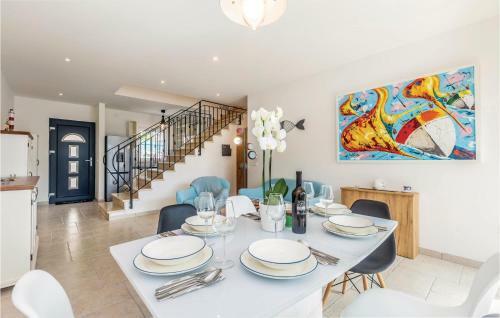 Three-bedroom Holiday Home In Kornic