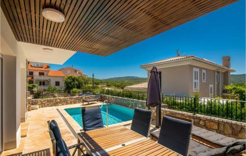 Three-bedroom Holiday Home In Kornic