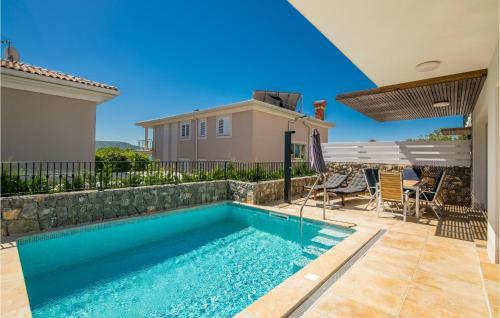 Three-bedroom Holiday Home In Kornic