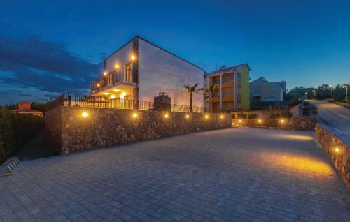 Three-bedroom Holiday Home In Kornic