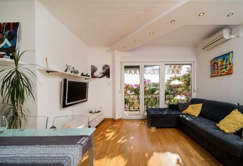 Apartments Milica - Sea View