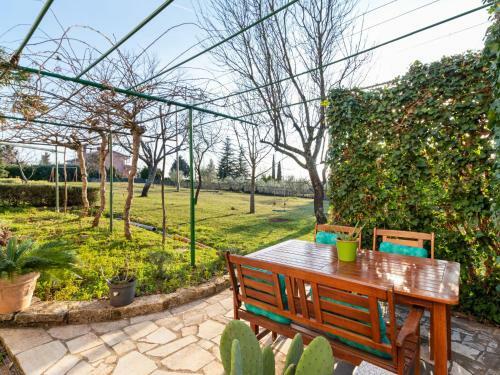Elegant Apartment In Labin With Terrace