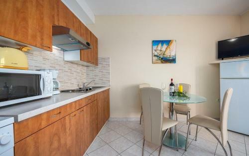Apartments Drenje