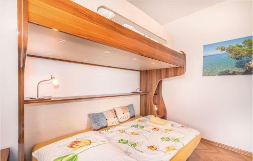 Four-bedroom Holiday Home In Linardici