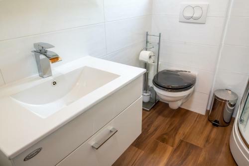 Hostal Via Flavia With Common Pool