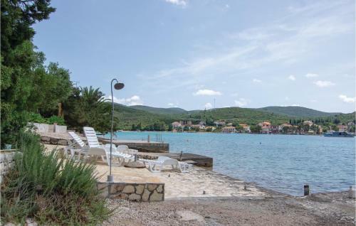 Apartment Loviste Loviste