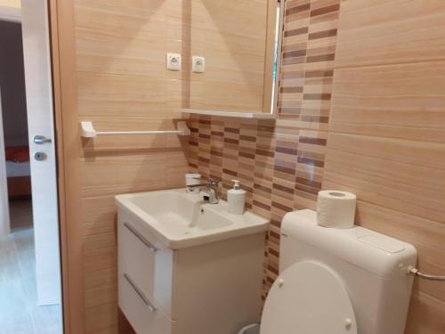 Apartment 696-6 For 2+2 Pers. In Lopar