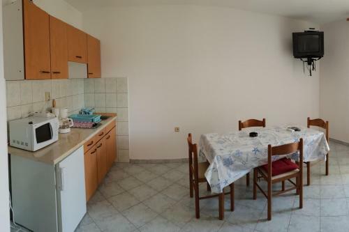 Sunny Apartments