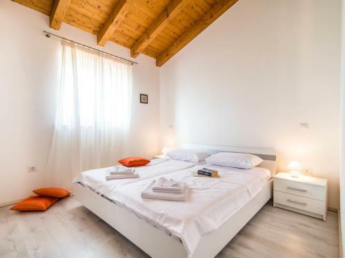 Cozy Villa In Sveti Lovrec With Private Pool