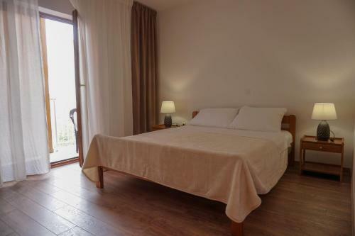 Apartments Jakov
