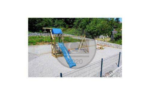 Awesome Home In Lovran W/ 3 Bedrooms