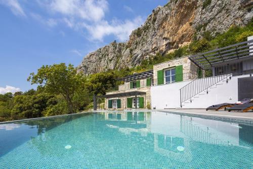 Villa 2m A Luxury Villa In Makarska, Private Pool
