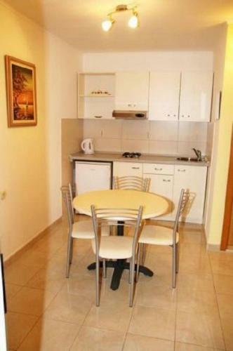 Apartments Sini-with Parking