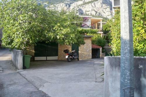 Apartments Sini-with Parking
