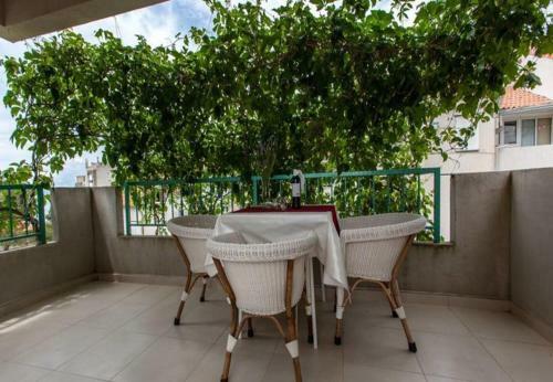 Apartments Jadro - 250m From Beach