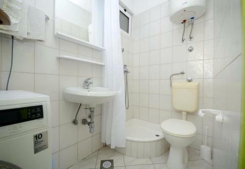 Apartments Jadro - 250m From Beach