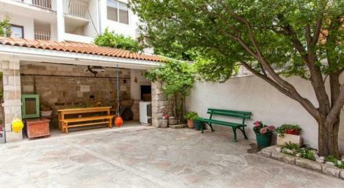 Apartments Jadro - 250m From Beach
