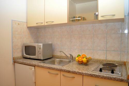 Apartments Ivi - Parking & Garden