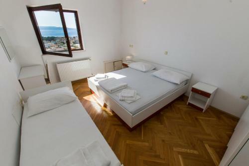 Apartments Prgo - View & Parking