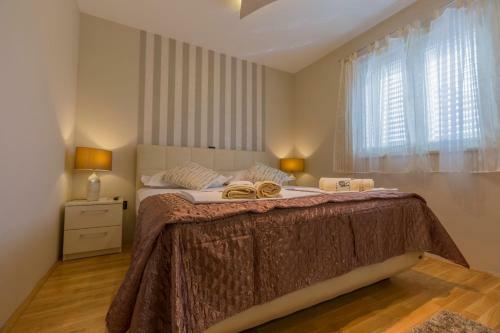 Apartment Paradise In Makarska, Sea View