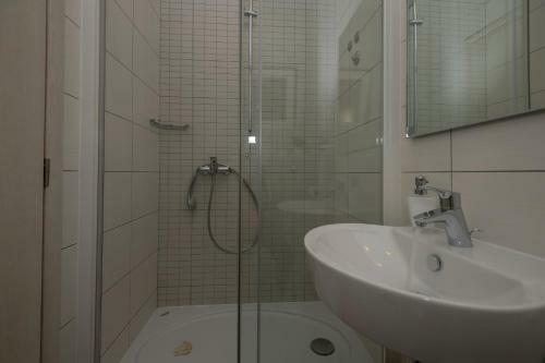 Apartment With Big And Free Private Parking