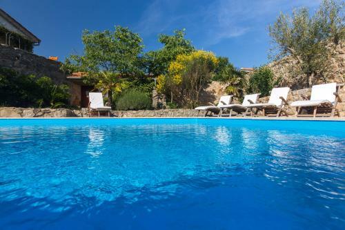 Luxury Grand Villa With Pool