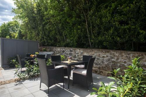 Hostal Apartments And Room Solis