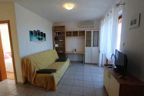 Hostal Apartments Valdina