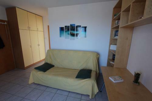 Hostal Apartments Valdina