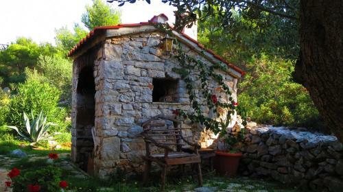 Holiday Home Biserka - Quiet Place