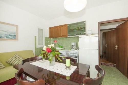 Apartments Sreca - 150m From Beach