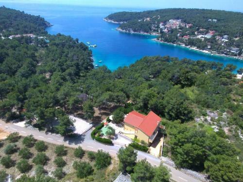 Holiday Home Denis - 100m From Sea