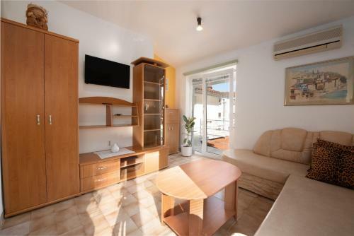 Apartments & Room Armanda