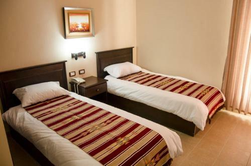 Delilah Hotel