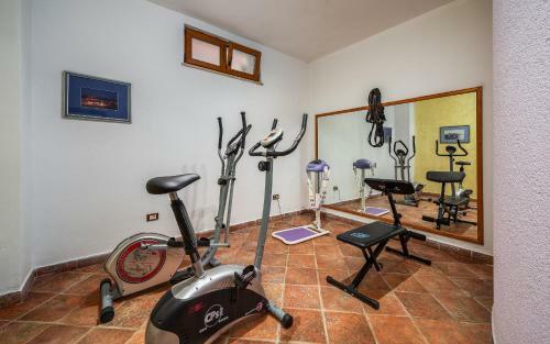 Villa Bacio With Pool, Wine Cellar, Volleyball Field