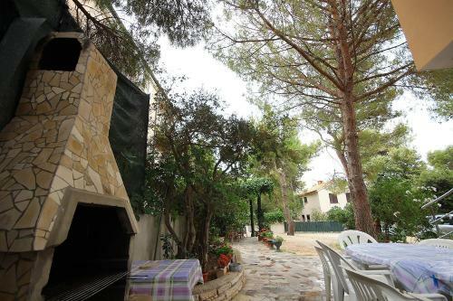 Apartment Ornelia - 70 M From Beach