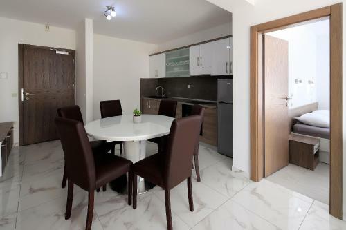 Aparthotel Resort Trcol