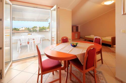 Aparthotel Resort Trcol